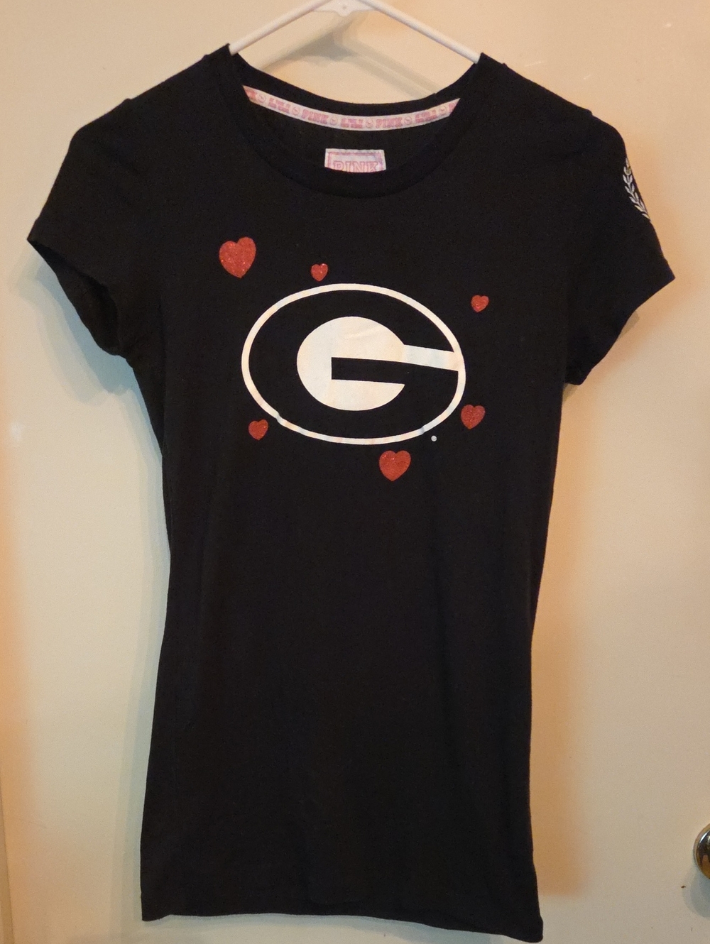 PINK black Georgia Bulldogs Womens Short-Sleeve Tee with Red Heart Accents